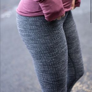 Grey knit lululemon leggings